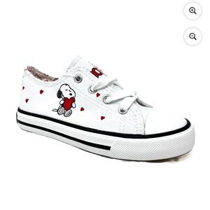 Peanuts  Kids White and Red Snoopy  Canvas Sneakers Size 12 NWT